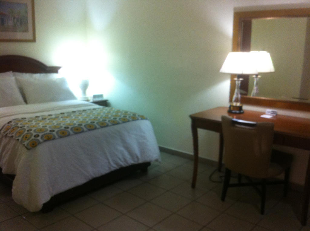 Micro Hotel Condo Suites Santo Domingo Room photo