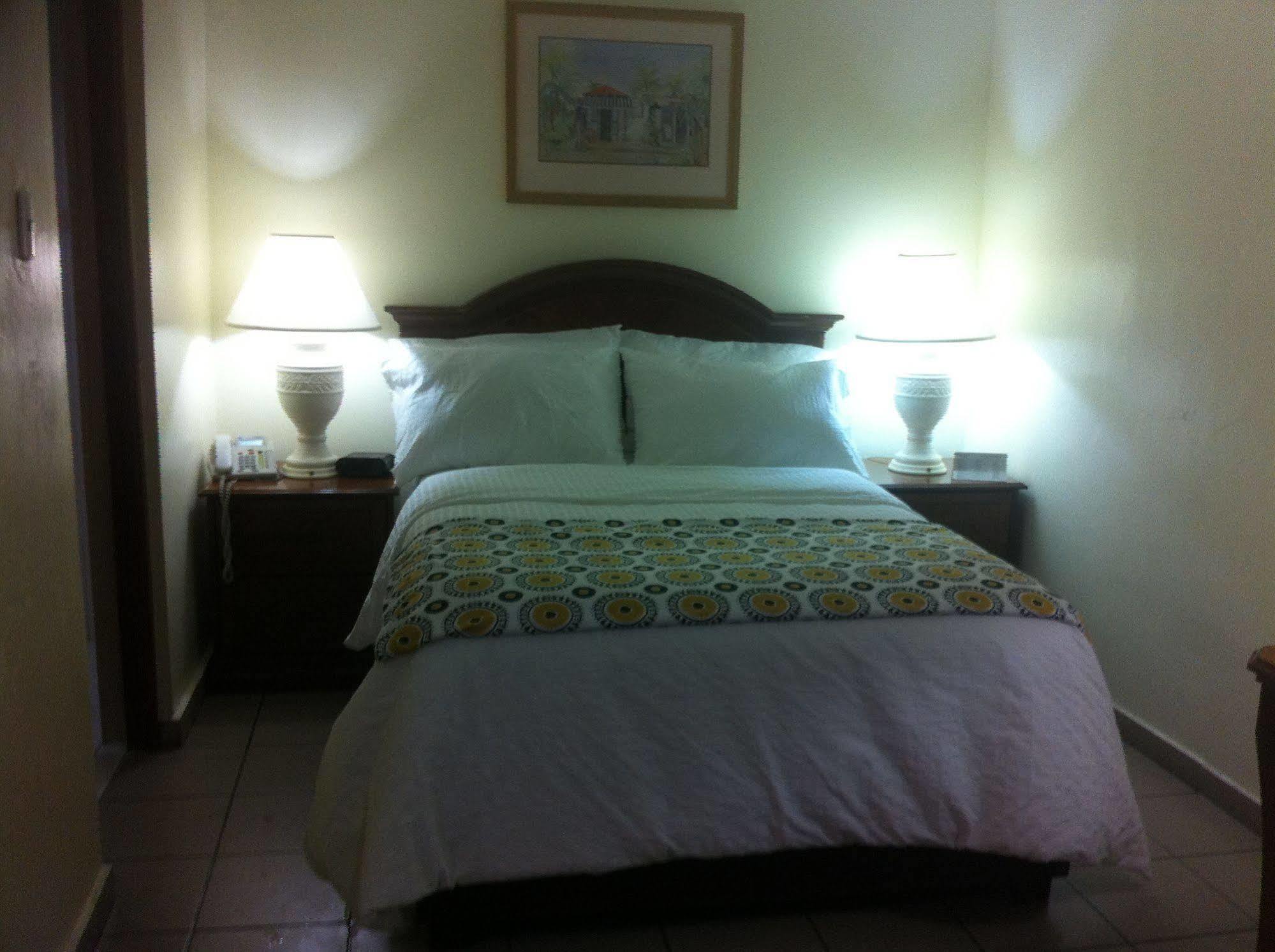 Micro Hotel Condo Suites Santo Domingo Exterior photo