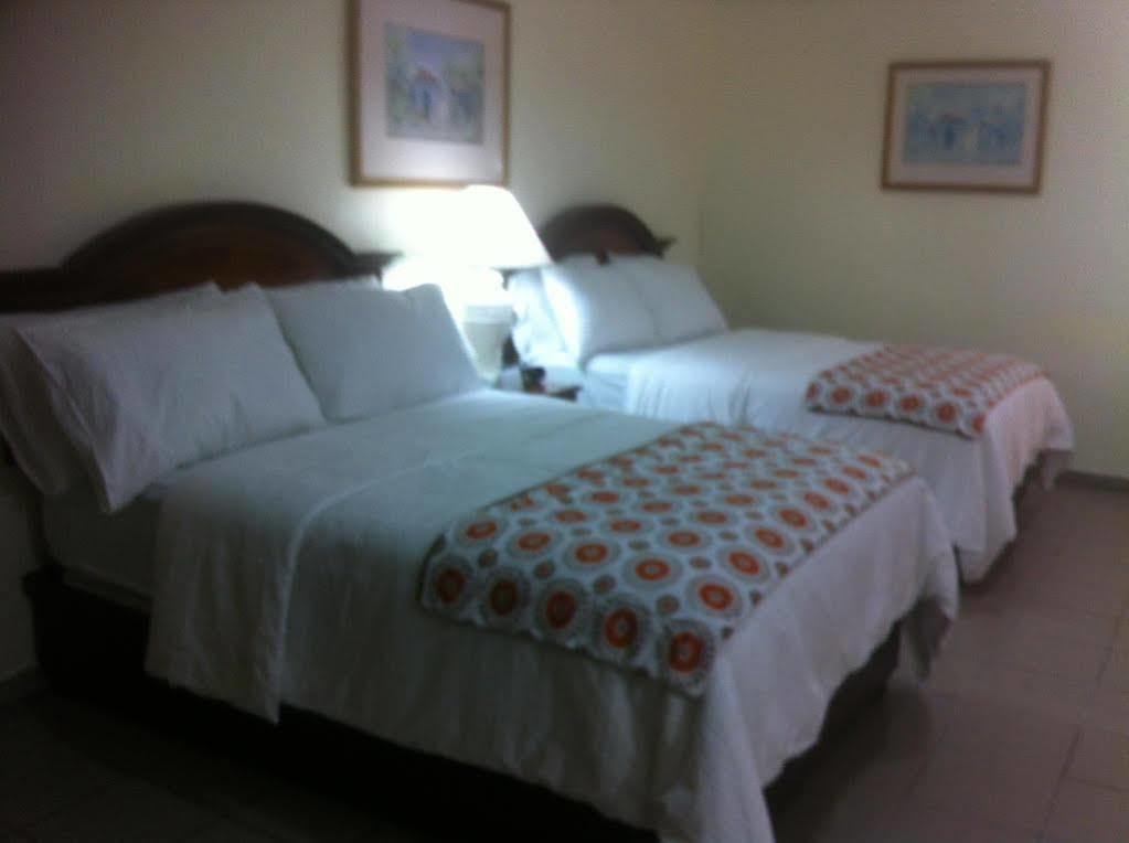 Micro Hotel Condo Suites Santo Domingo Exterior photo